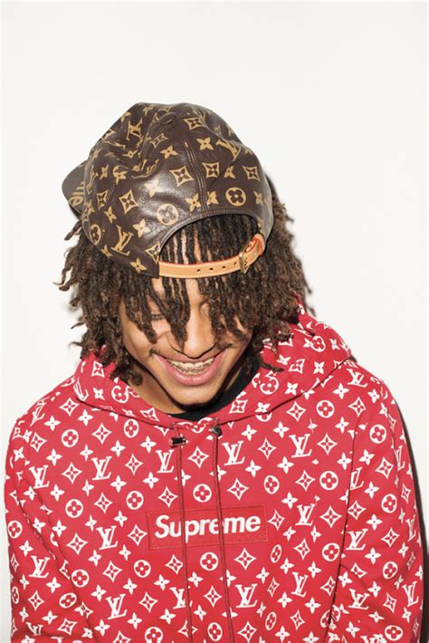 supreme x lv collezzione